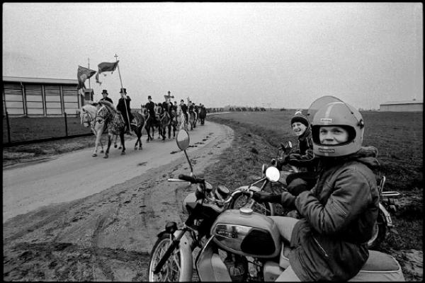 Jürgen Maćij, Na křižerjach, Radwor, 1983  Foto: Kunstfonds, SKD