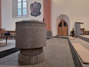Dupa w cyrkwi Na&scaron;eje lubeje knjenje w Budy&scaron;inje.  Foto: Lydia Kaulf&uuml;rstec-Wokowa