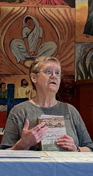 &raquo;Mam tu tołsty manuskript a pro&scaron;u Was, j&oacute;n přečitać.&laquo;