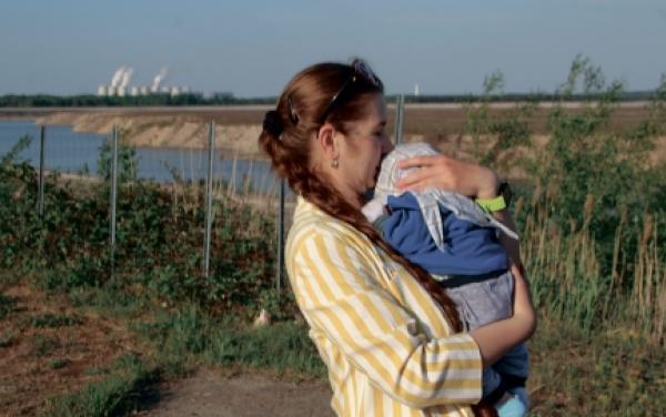Wó filmje LACOMA – DER KOHLE IM WEG